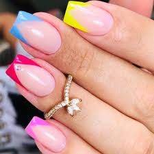 Entre unhas decoradas francesinha coloridas, com decoração e unhas francesinhas duplas, escolha as suas favoritas. Francesinha Colorida 40 Fotos Tutoriais Para Arrasar No Visual