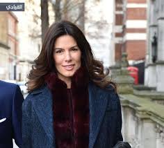 صور أمريكية تطالب طليقها الملياردير السعودي بثروة طائلة موقع القيادي Shades Of Brunette Christina Ex Husbands