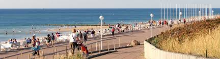 Der badestrand, die strandpromenade mit der musikmuschel sowie das meerwasserschwimmbad „sylter welle mit seinen wellnesseinrichtungen liegen ebenso. Sylt Ot Westerland Haus Sylter Welle