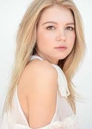 Abby Ross's Instagram, Twitter & Facebook