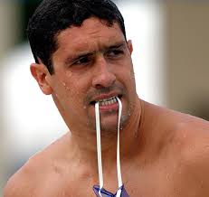 Gustavo Borges é o convidado do Morning Show nesta segunda-feira