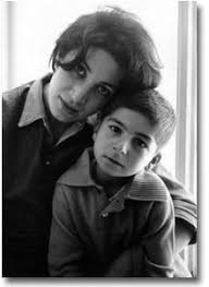 فروغ فرخزاد و فرزندخوانده اش 