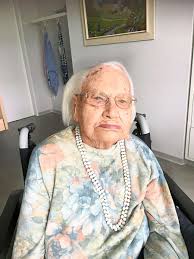 Wie alt ist die waschmaschine? Villingen Schwenningen Alteste Frau Von Vs Wird 107 Jahre Alt Villingen Schwenningen Umgebung Schwarzwalder Bote