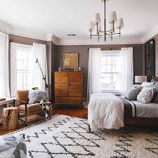 A Moroccan Style Shag Rug From West Elm Is The Anchor To This Cozy Living Room Home Decor Bedroom Mid Century Bedroom Furniture Home