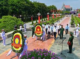 Mỗi người có một cách thể hiện và chúng tôi cũng có một cách thể hiện rất riêng, đó là lên viết những lời tri ân đặc biệt. Mua7gytw4ltlpm