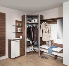 Vorzimmer Mit Eckschrank P Max Massmobel Tischlerqualitat Aus Osterreich Eckgarderobe Eckschrank Schlafzimmer Innenarchitektur Wohnzimmer