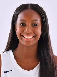 Tori Crawford's Instagram, Twitter & Facebook