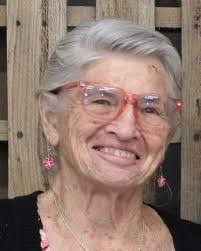 Michele Kyle's Instagram, Twitter & Facebook