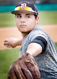 Prep Spotlight: DHS' Andrew Selser at home