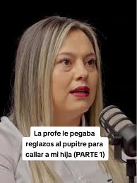 La Que Es Hija De La Profesora