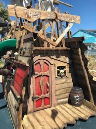 Terrain De Jeux Pirate Aire De Jeux Maison Dans Les Arbres Jeux Maison