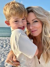 Linda Castagna's Instagram, Twitter & Facebook