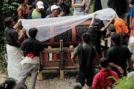 Adat perkahwinan masyarakat orang asli. Mengantarkan Sang Tuan Di Upacara Rambu Solo Indonesia Kaya
