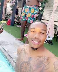 They hope I fall off ain’t no way!