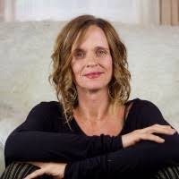 20+ "Victoria Markham" profiles