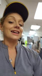 #prettygirlchallenge #prettygirlswalk #mcdonalds #imlovinit #mcdonaldsbabe  #oxford #ohio #followme #tiktok