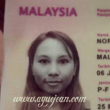 Ukuran gambar passport untuk permohonan buku passport malaysia adalah 35mm (3.5 cm) x 50mm (5.0 cm) dan mempunyai latar belakang yang berwarna putih. Gambar Pasport