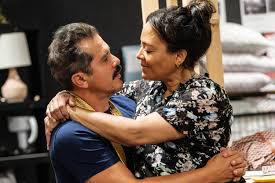 John Leguizamo's New Play: Is the American Dream Rigged? - Imagen principal del artículo