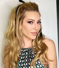 Check spelling or type a new query. Anne Adayi Sinem Kobal In Makyajsiz Haline Su Gibi Yorumu Sinem Kobal Duru Guzelligiyle Buyuledi Galeri Magazin