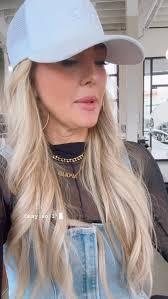 Gorgeous results using tape ins in 16” & 20”