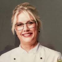 Monique Nielsen's Instagram, Twitter & Facebook