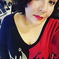 Etta Pierce's Instagram, Twitter & Facebook