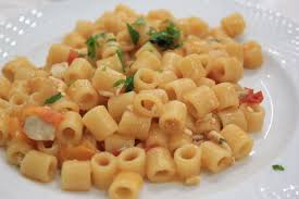 Per prepararle con la rana pescatrice basta tritare la carne con un uovo, prezzemolo, scorza di limone e abbondante pan grattato. Tubetti Con La Rana Pescatrice Ittica Nemo