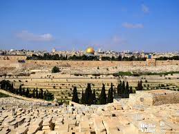 A város többezer éves macskaköves utcácskáit járva szinte. 5 Dolog Amit Ne Hagyj Ki Ha Izraelbe Utazol Hellovilag Magazin