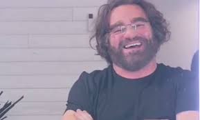 Depuis 2014, il est juge de top chef (saisons 6 à 9), et anime les émissions cauchemar en cuisine et cauchemar à l'hôtel. Philippe Etchebest Meconnaissable Dans Cauchemar En Cuisine