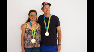 Por primera vez en la historia de los juegos olímpicos, habrá un abanderado masculino y otro femenino en la. Santiago Lange Y Cecilia Carranza Medalla De Oro En Rio 2016 Youtube