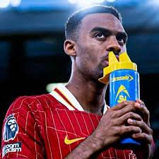 Ryan Hollenbach (@psycho_clark)