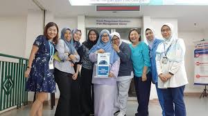Contact lyfboat to get an expert second opinion & personalised quote for liver transplant from the best liver transplant hospitals in selayang jaya. Mary Suma Cardosa On Twitter Wearblueday Painawarenessmonth Showusyourblue Hospital Selayang Malaysia Pain Team Wearing Blue And Having A Blue Cake Today Https T Co Edew7xciov