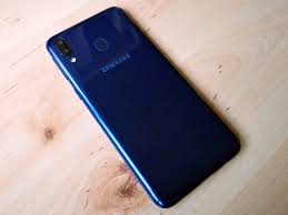Test Samsung Galaxy M20 Smartphone ...