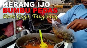 Ikuti resep ikan lele bakar bumbu kuning berikut. Seafood Gerobak Kerang Ijo Bumbu Pedas Tangerang Street Food Youtube