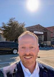 Brad Odom's Instagram, Twitter & Facebook