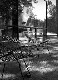 Philip Johnson S Backyard Table And Chairs At The Philip Johnson Glass House Backyard Table Bertoia