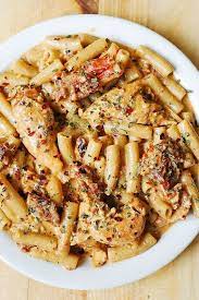 Chicken Mozzarella Pasta With Sun Dried Tomatoes Free Recipe Below Chicken Mozzarella Pasta Mozzarella Chicken Tomato Recipes