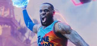 A rogue artificial intelligence kidnaps the son of famed basketball player lebron james, who then has to work with bugs bunny to win a basketball game. Stellt Euch Die Endgame Schlacht Mit King Kong Pennywise Und Kung Fu Omas Vor Das Ist Der Space Jam 2 Trailer