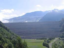 Sorry, big guy, i've got no room for a passenger. Grand Maison Dam Wikipedia