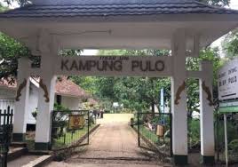 Tempat Wisata Situ Dan Candi Cangkuang Garut Garut Trip Agent Tempat Danau Pedesaan