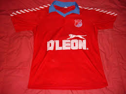 21' — удар от ворот. Independiente Medellin Home Camiseta De Futbol 1988