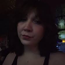 Why do side chicks often have a better relationship with a man than his  girlfriend?