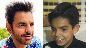 En 1973 se inició como extra en telenovelas y dio clases de piano, acordeón, guitarra, canto y ballet. Video Quiero Ser Actor Asi Lucia Eugenio Derbez A Los 12 Anos Noticias De El Salvador