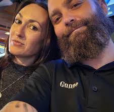 What is the favorite SOG trolling speed for coho and kings?