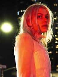 Phoebe bridgers is an american indie rock musician from los angeles, california. Phoebe Bridgers Laut De Band