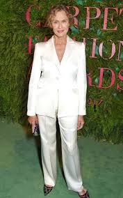 16 Of The Most Stylish Ageless Women Stylish Older Women