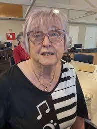 Aileen Benton's Instagram, Twitter & Facebook