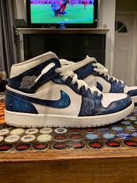 All you need to do is touch the wall up with a bit of spackle and paint, and it will be as good as new! Update Finished Jordan 1 Customs Went In And Touched Up All The Lines Per Request Customsneakers