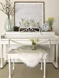 This is the perfect video for you! Learn The Best Chalk Painting Ideas From The Design Twins