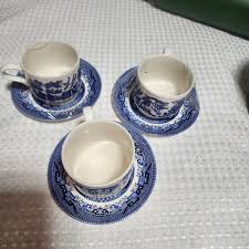 BLUE WILLOW EUC CUP & SAUCERS SET OF 3 MATCHING TEA CUP & SAUCERS